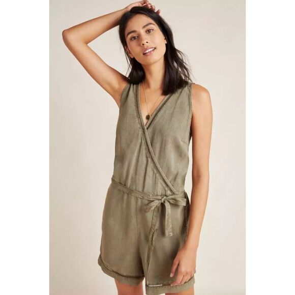 Cloth & Stone Anthropologie Burlingame Green Olive Lace Trim Boho Romper Small - Picture 1 of 8